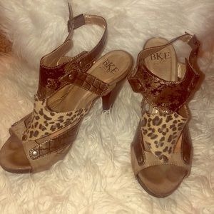 Buckle leopard heels